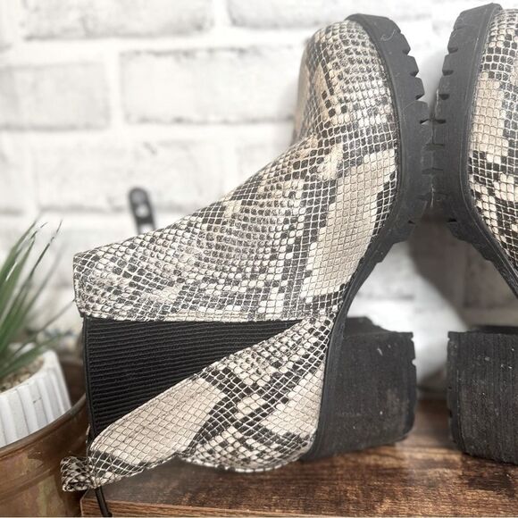 MIA Faux Snakeskin Ankle Boots Shoes Size 7.5 - Picture 4 of 9